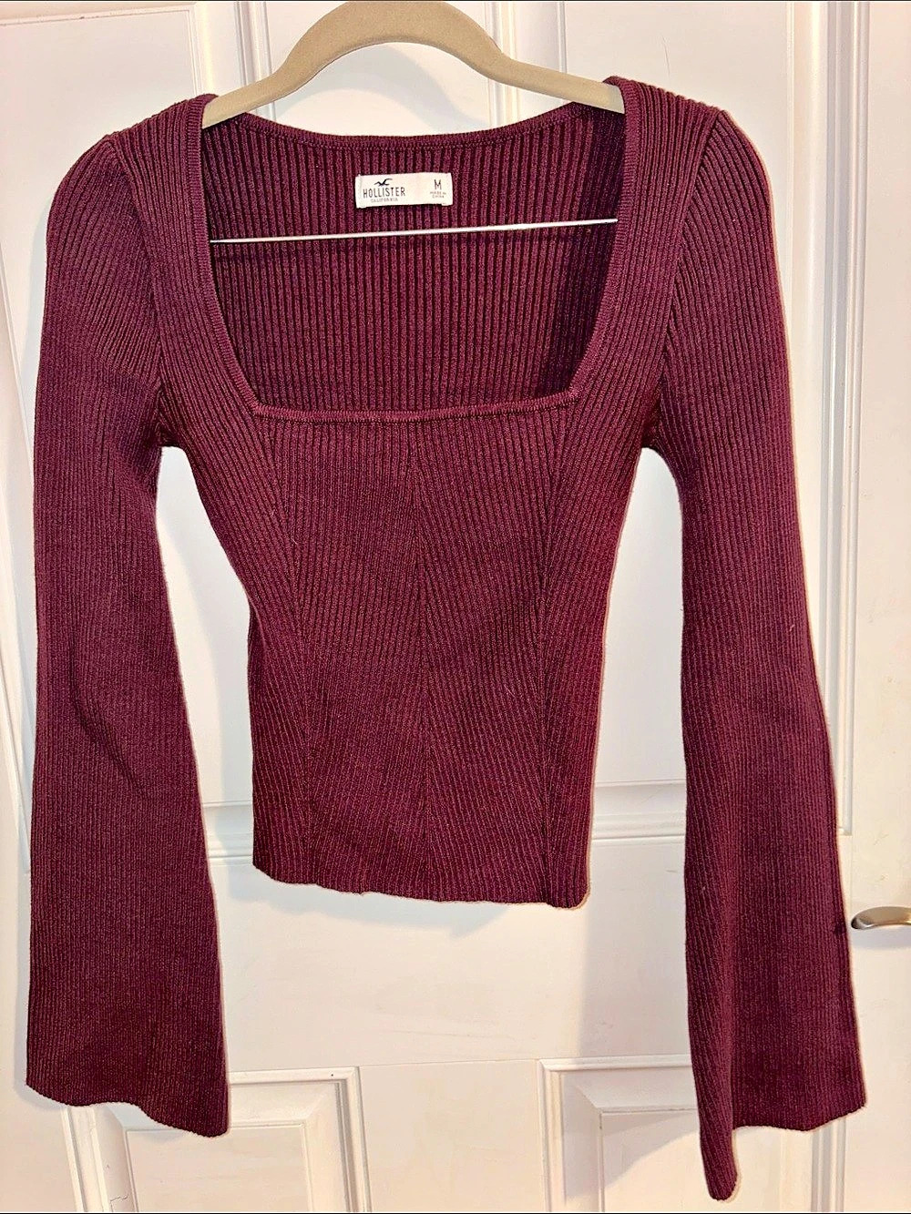 Hollister Ribbed Square-Neck Bell Sleeve Top Purple Medium